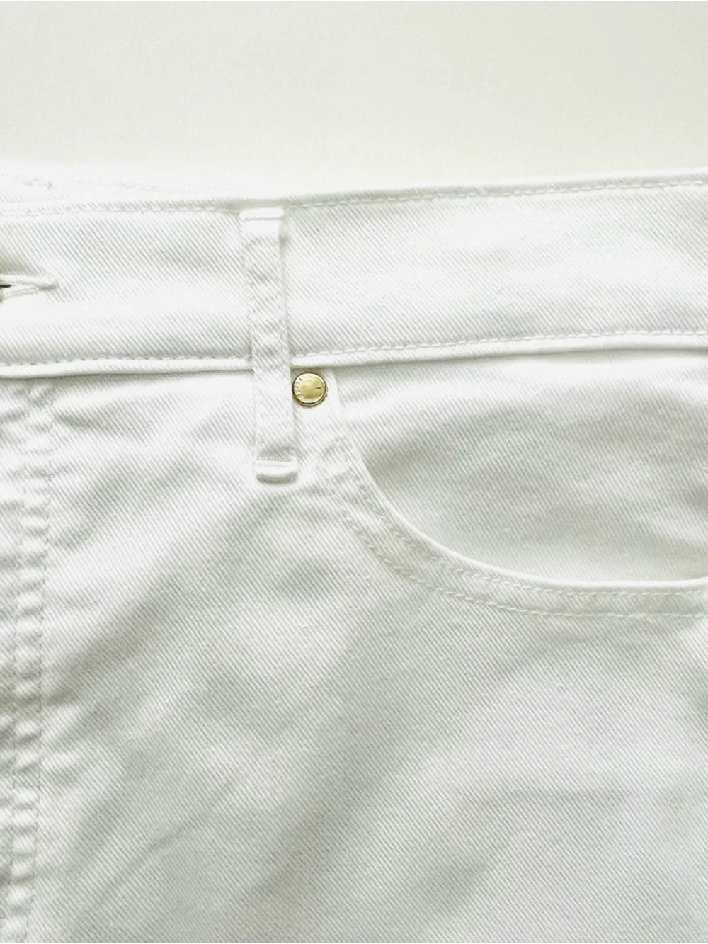 Express White High-Rise Straight Leg Distressed Ankle Jean Size 12L